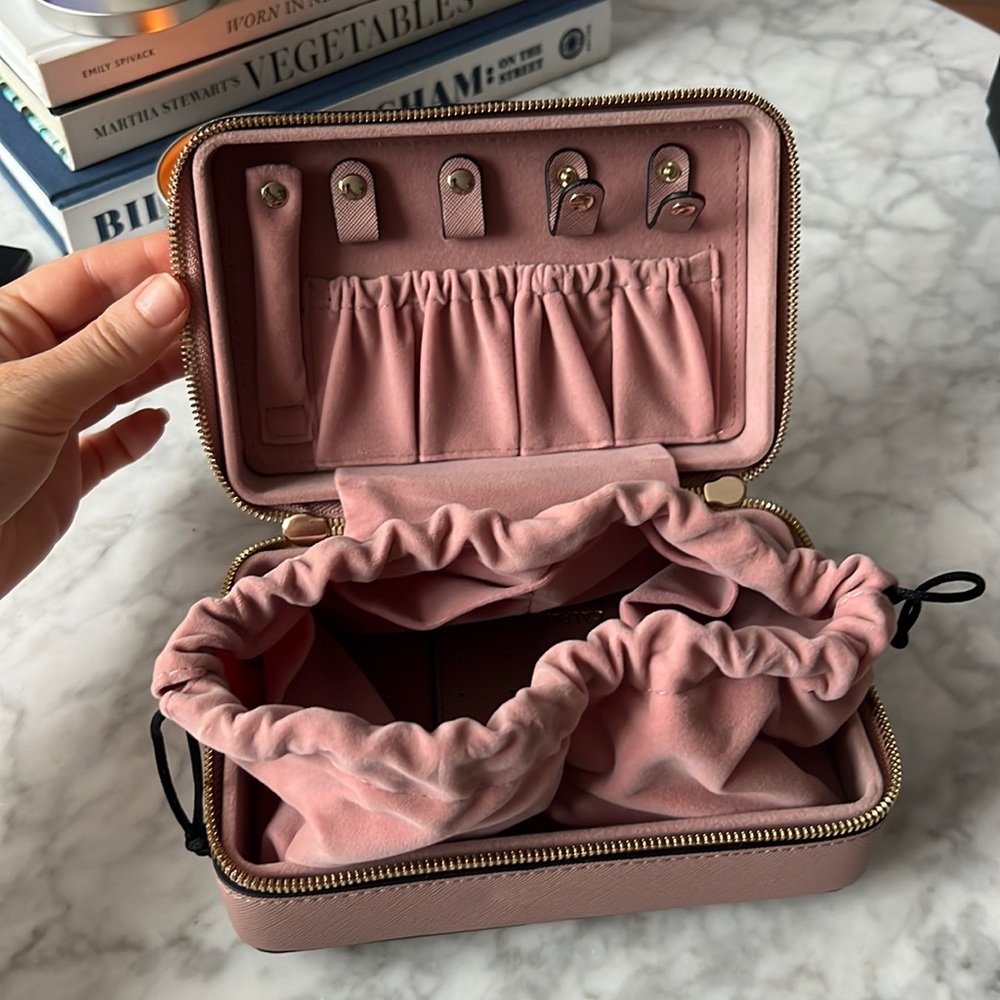 Calpak travel jewelry case mauve NEW